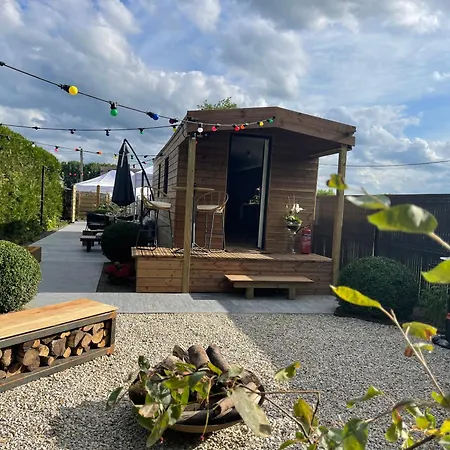 Gasthof Roulotte Du Puits Avec Jacuzzi Et Sauna Privatif