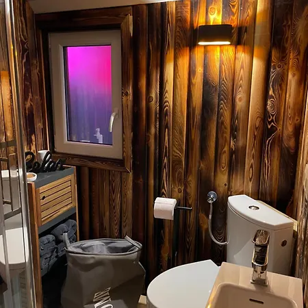 Roulotte Du Puits Avec Jacuzzi Et Sauna Privatif